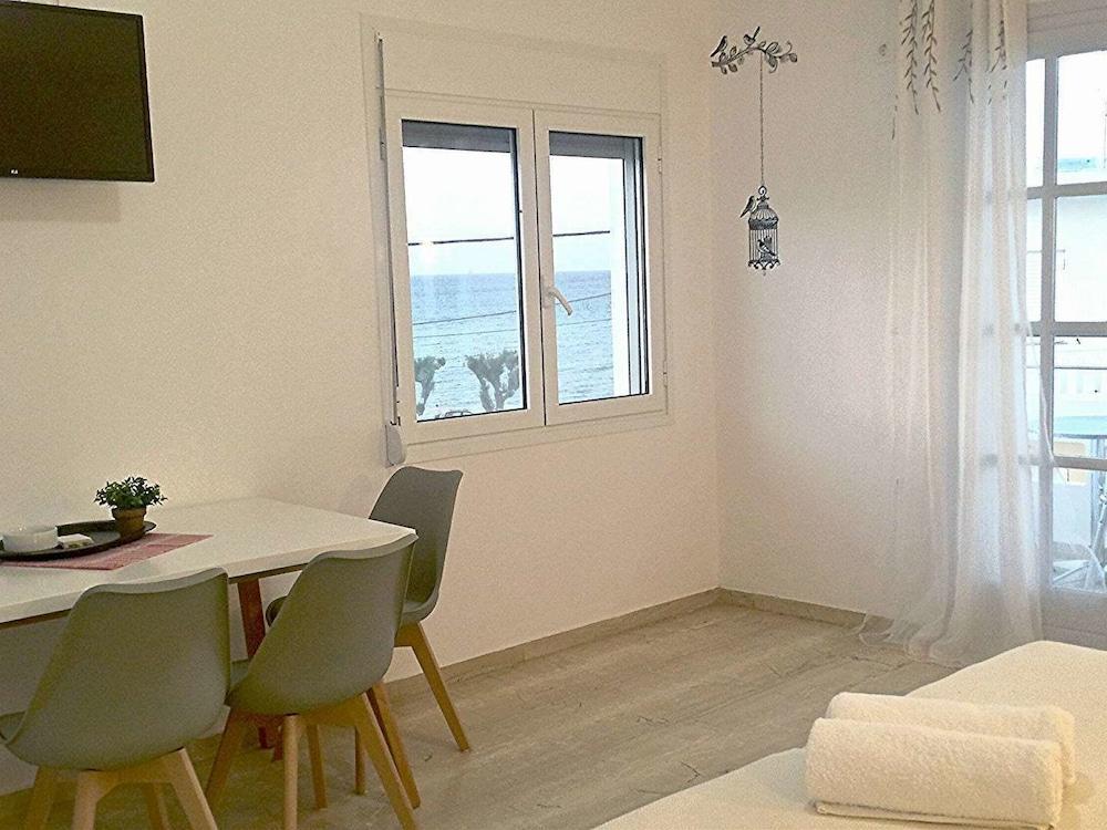 קליבס Crown Apartments מראה חיצוני תמונה
