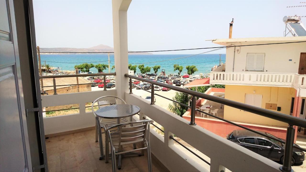 קליבס Crown Apartments מראה חיצוני תמונה