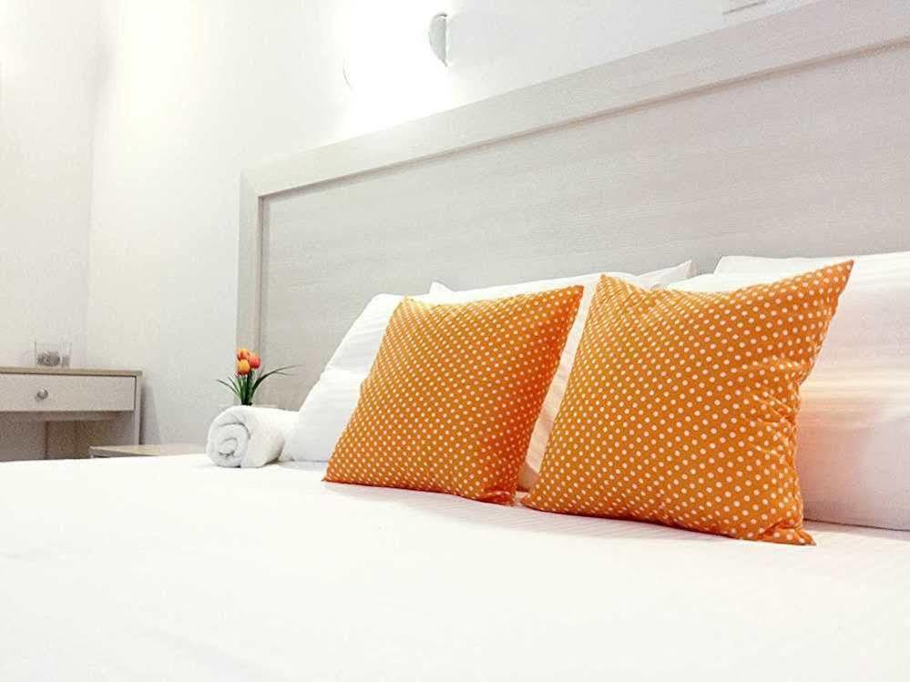 קליבס Crown Apartments מראה חיצוני תמונה