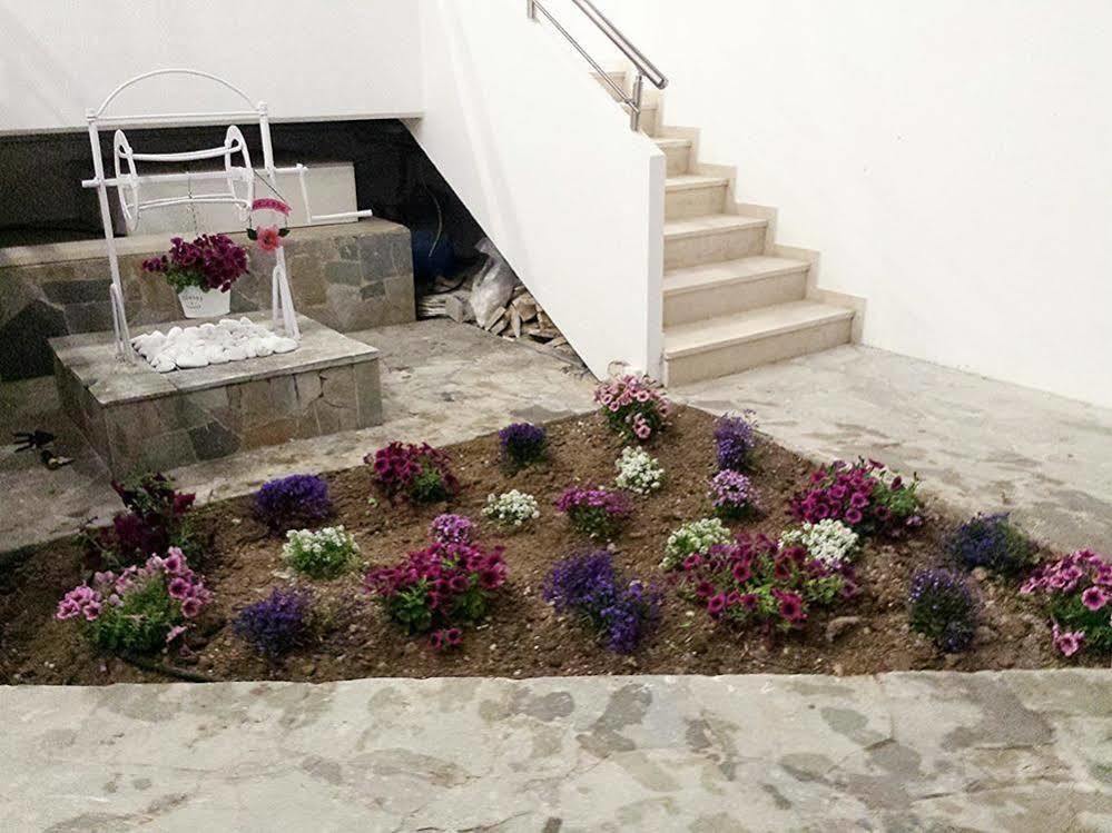 קליבס Crown Apartments מראה חיצוני תמונה
