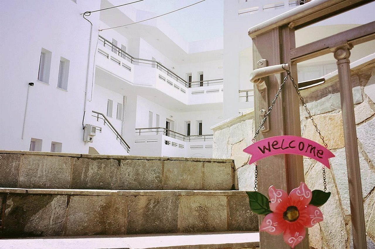 קליבס Crown Apartments מראה חיצוני תמונה