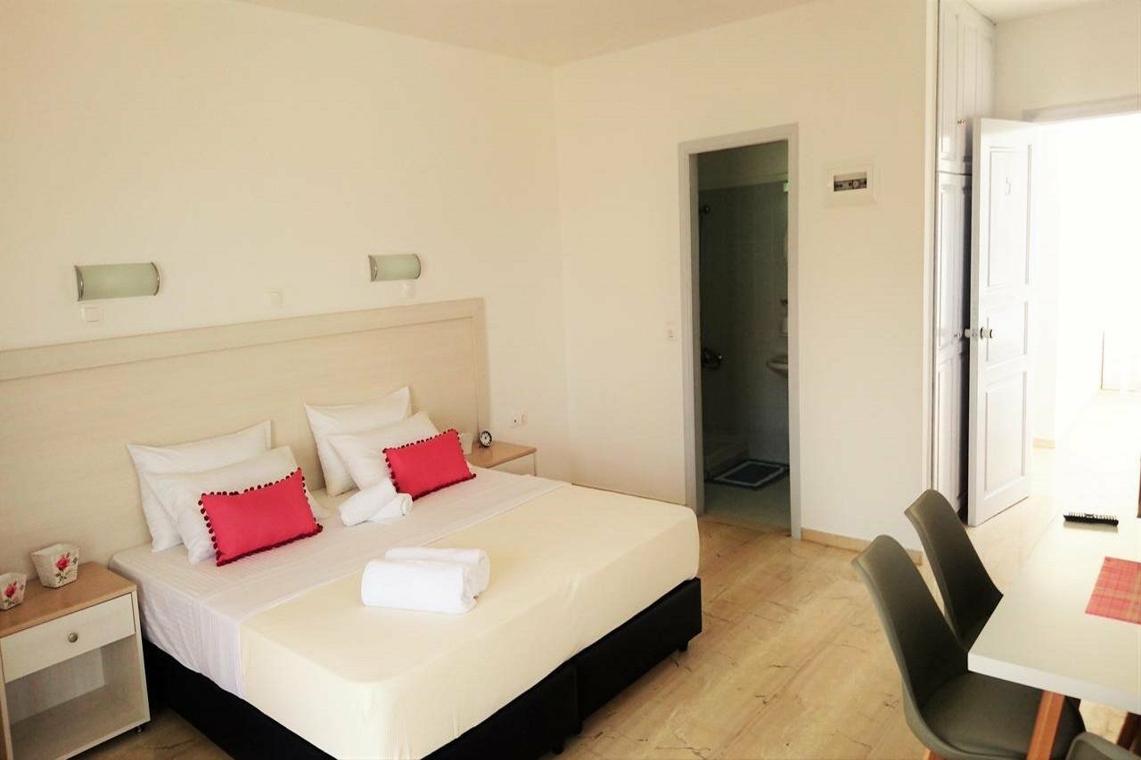 קליבס Crown Apartments מראה חיצוני תמונה